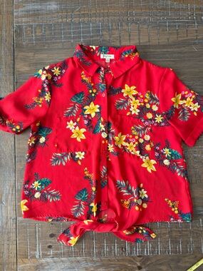 Lily White Red Tropical Floral Tie-Front Shirt